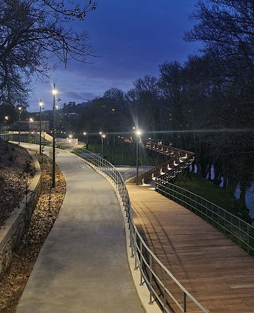 parque na natureza com zona pedonal