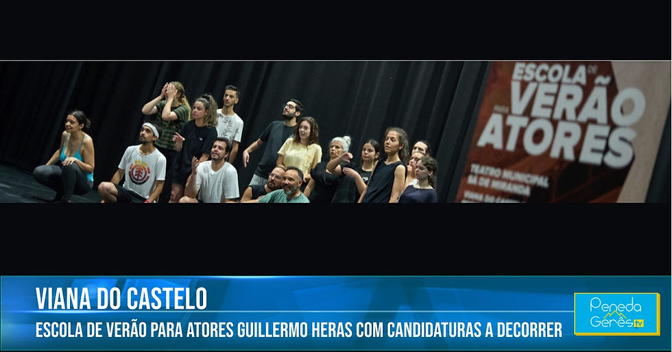 homens e mulheres atores em palco