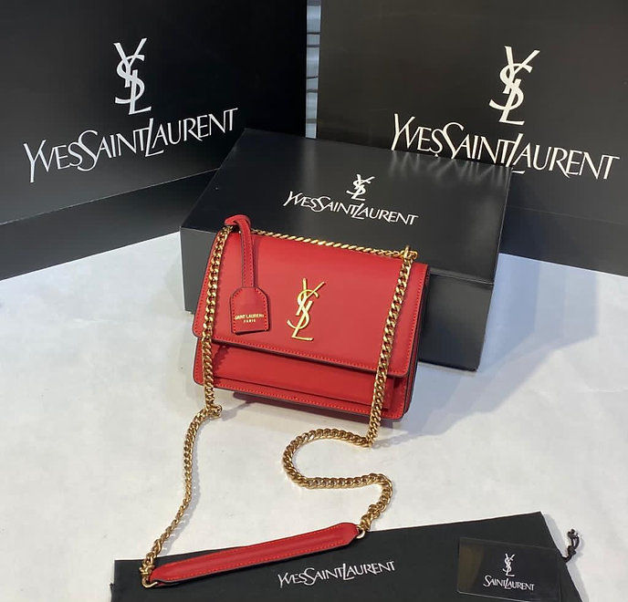 Thumbnail: Yves Saint Laurent
