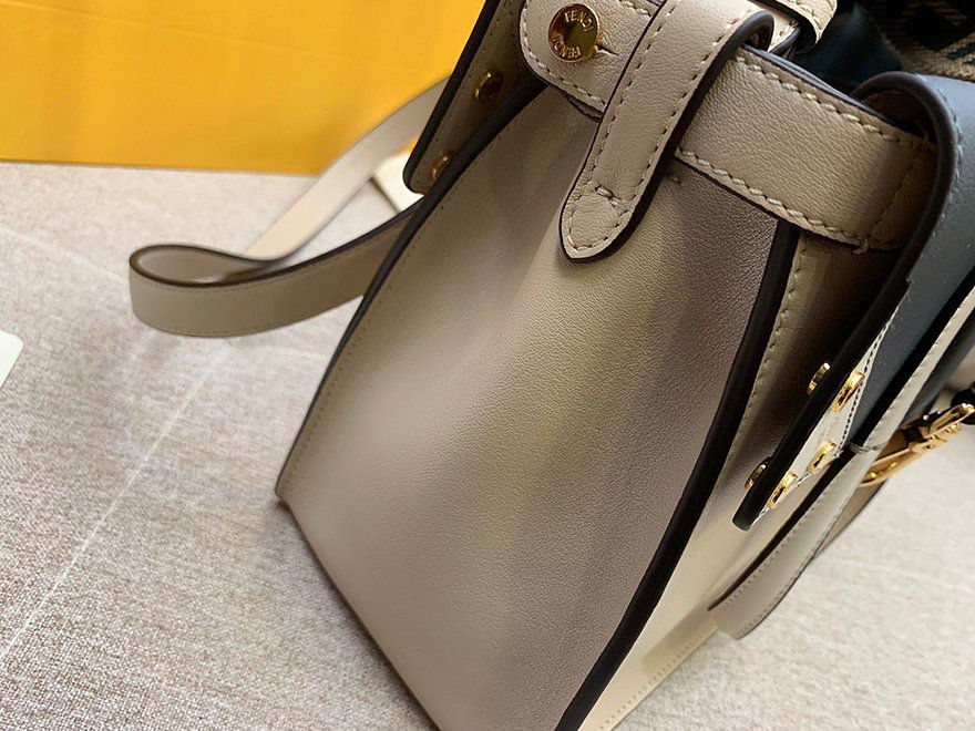 Thumbnail: Fendi Bag