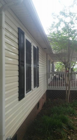power washing house after 2.jpg