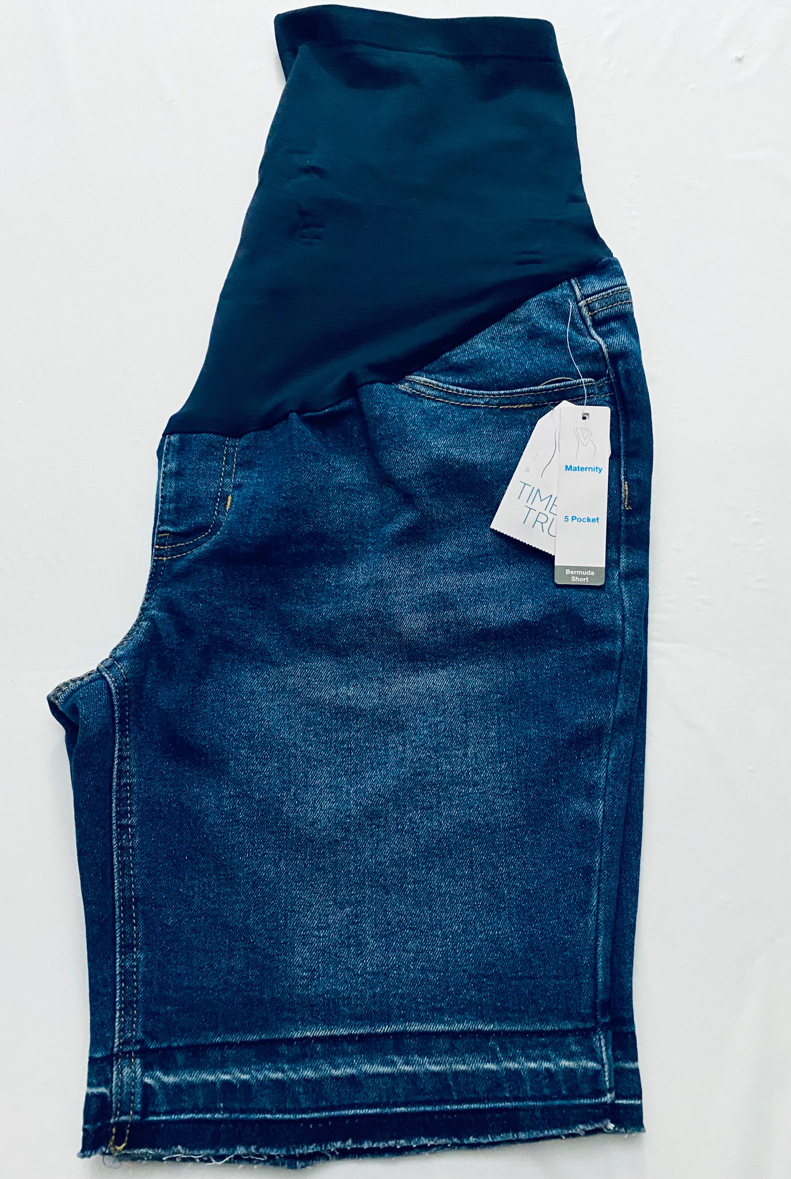 Time & Tru Womens Maternity Jean Shorts Bermuda, Midwash, M(8-10)