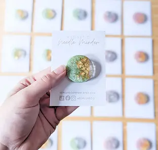 Sage Green & Gold Leaf Needle Minder