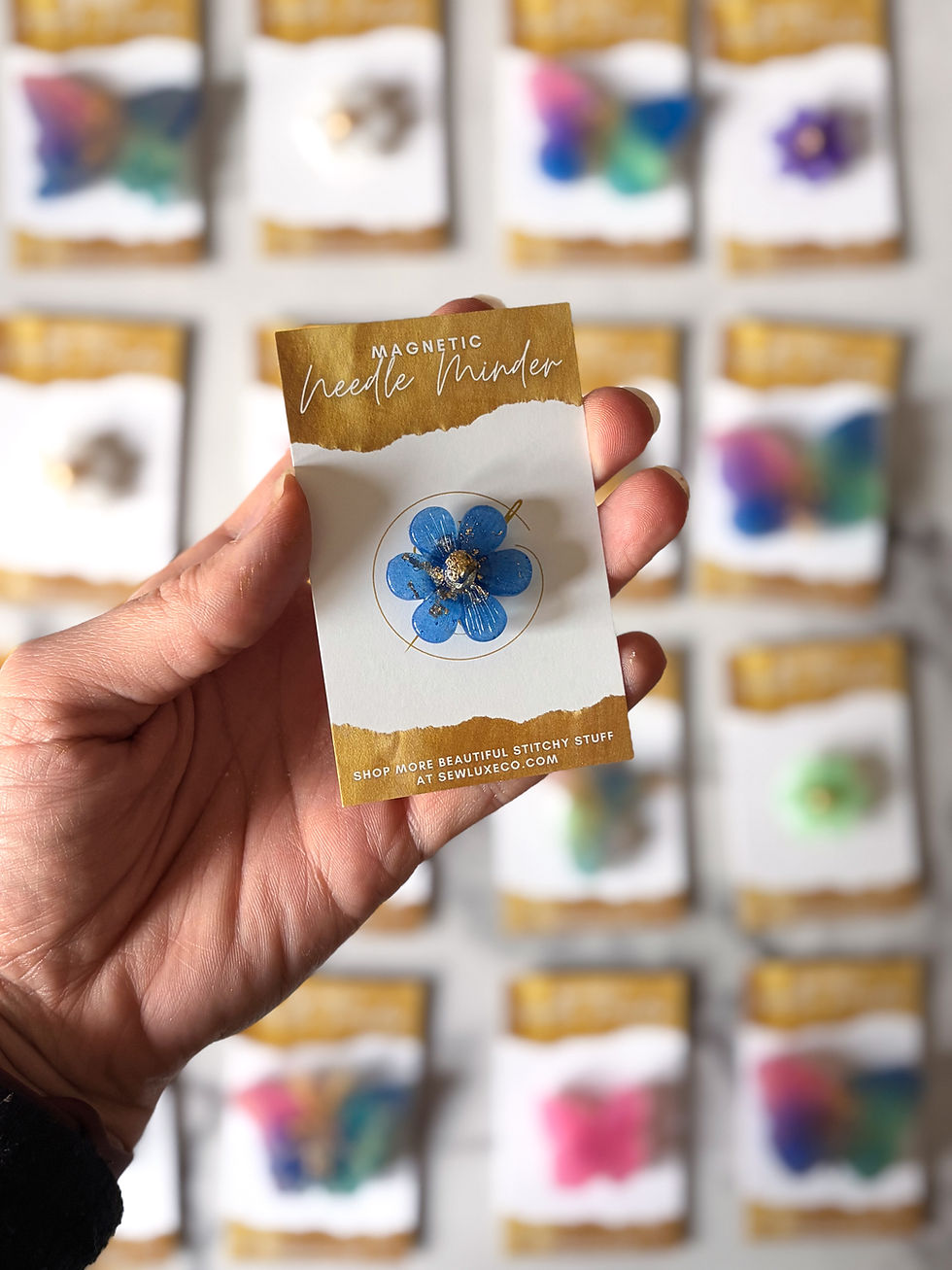 Thumbnail: Spring Daisy Magnetic Needle Minder