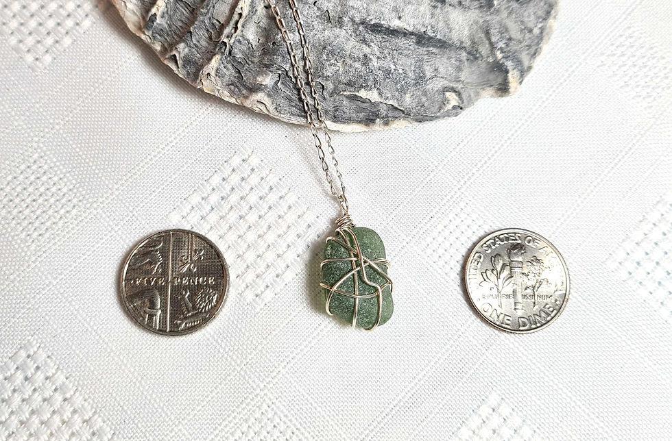 Thumbnail: Dark Green Sea Glass Silver Bracelet