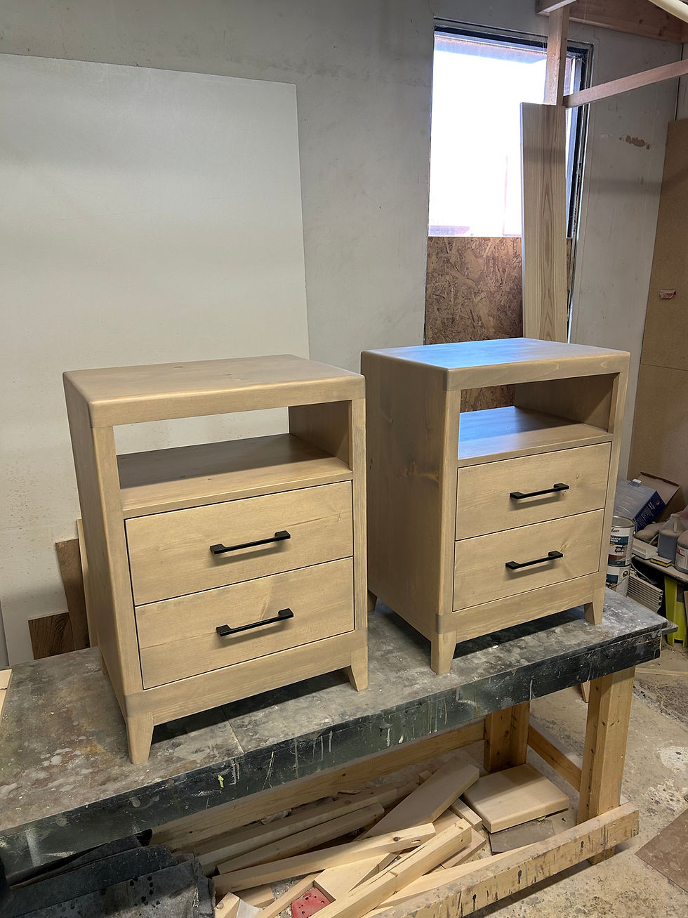 Thumbnail: Vera Nightstand Set