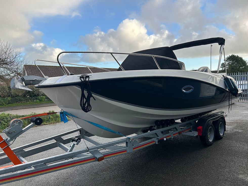 Thumbnail: 7.1m, 2021 Quicksilver Sundeck, Glas Ebron