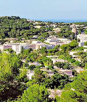 Ambiance villageoise de Carnoux-en-Provence