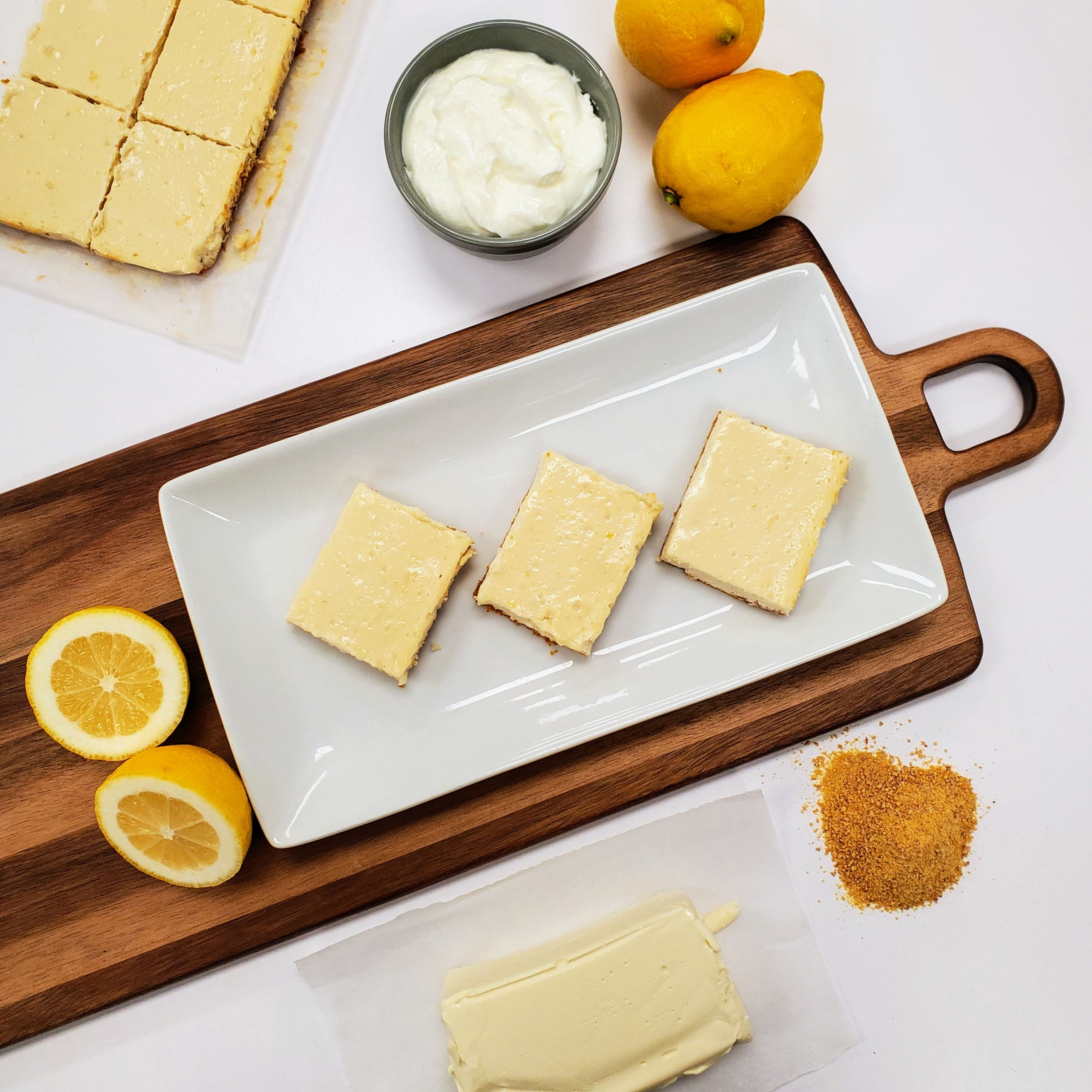 Lemon Cheesecake Bars