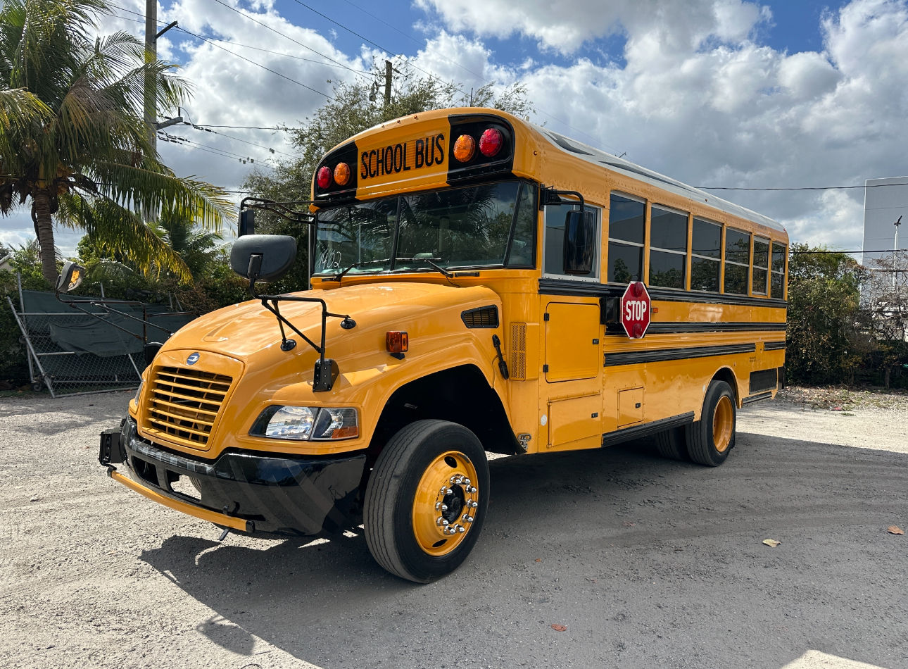 2014 Blue Bird Vision for 29 passengers w/Cummins 6.7 ISB