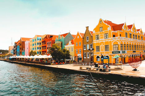 Curaçao (Caribbean): An Island Country!
