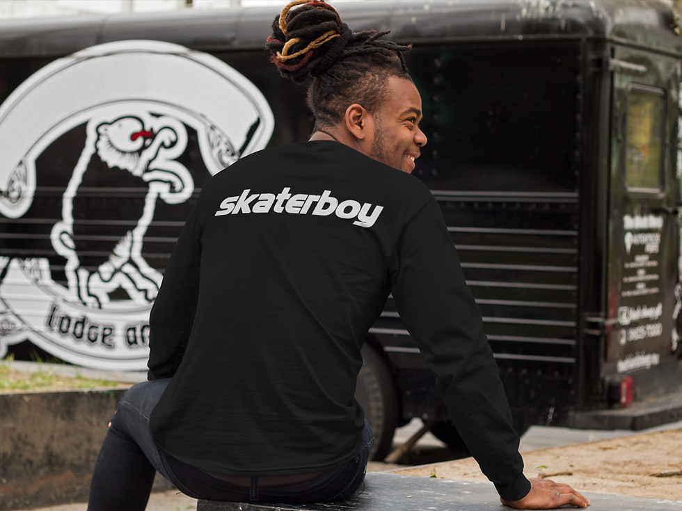 classic skaterboy, black long sleeved tee