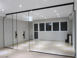 Divisória com porta 2 folhas