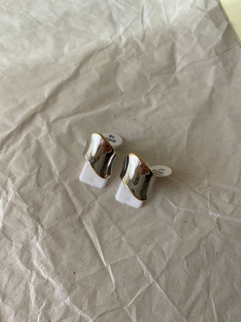 Thumbnail: Amelie Ring