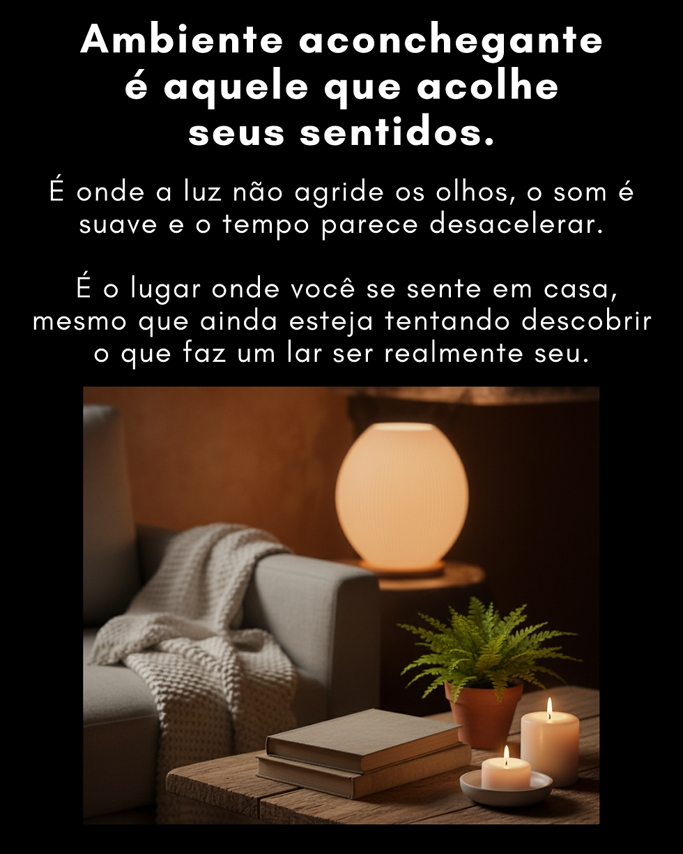 Luminária de design contemporâneo emitindo luz quente e suave sobre uma parede, criando atmosfera acolhedora.