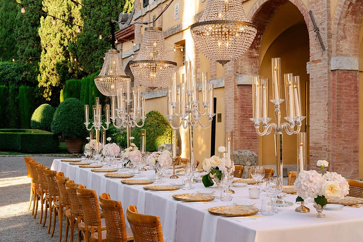 chandelier345.jpg
