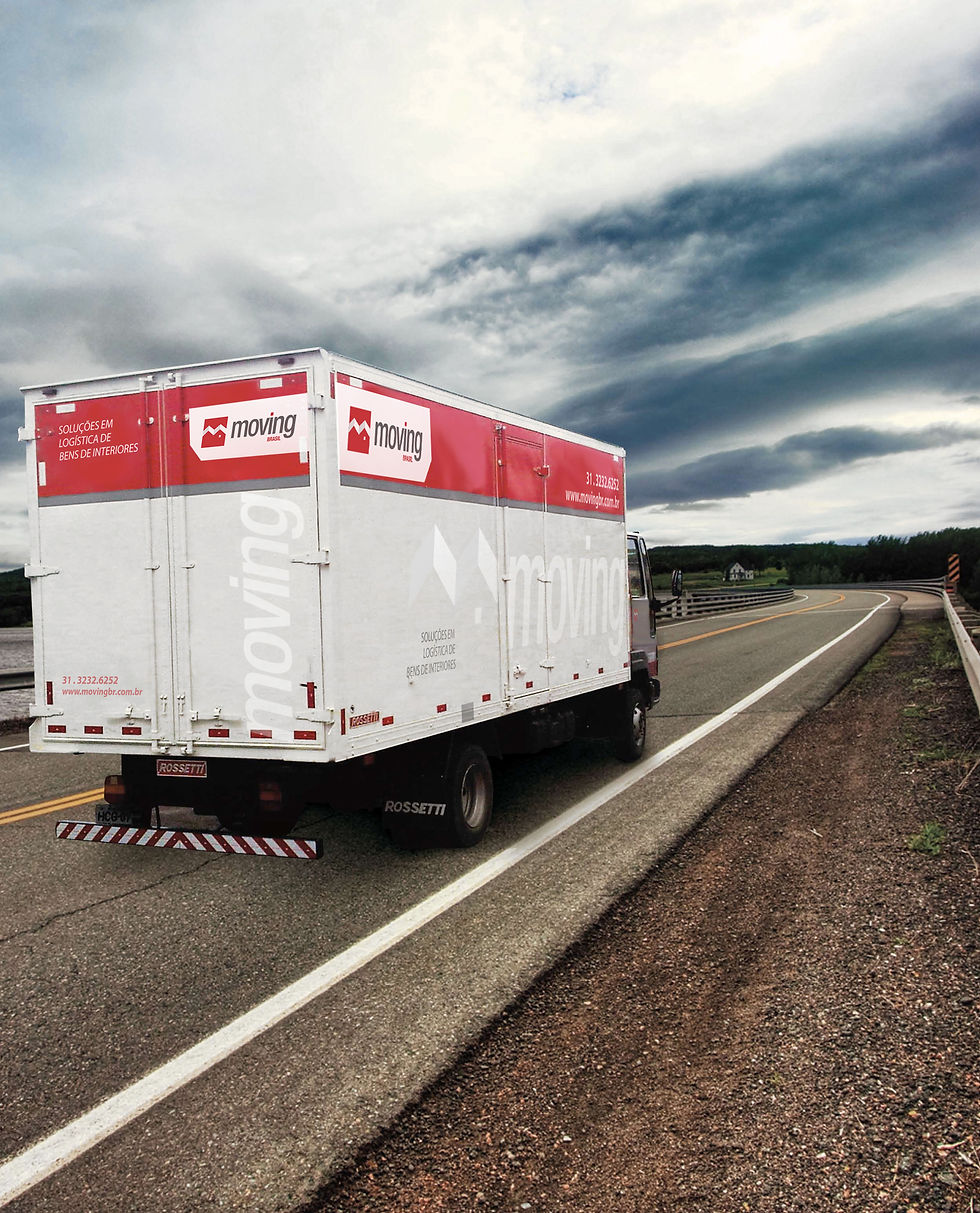 Criação e produção de peças e campanhas publicitárias.