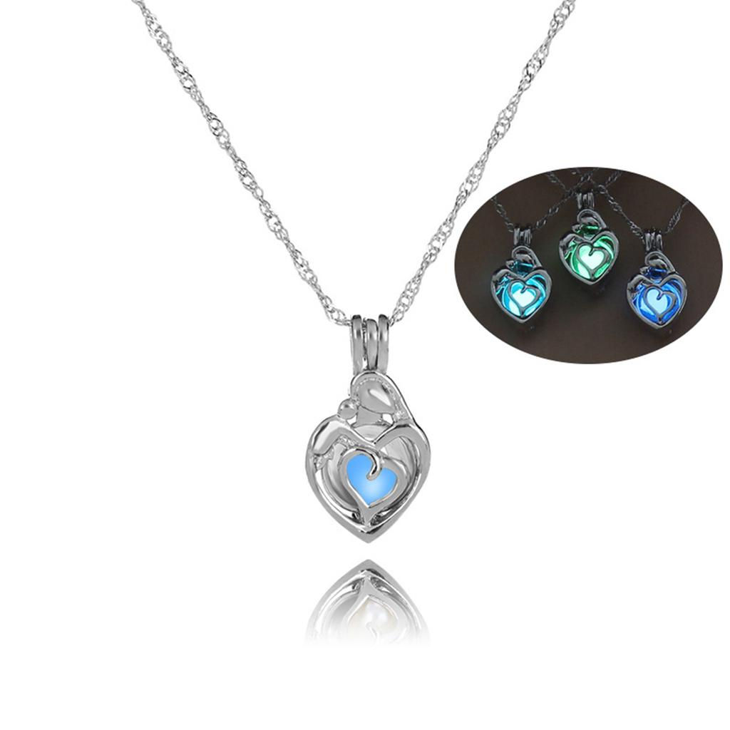 Luminous Pendant with Necklace - Romantic Blue Heart Pattern (Glows in the Dark)