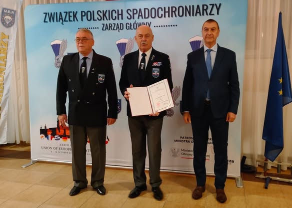 Major Leszek Mańkowski. Do brzmi dumnie :)