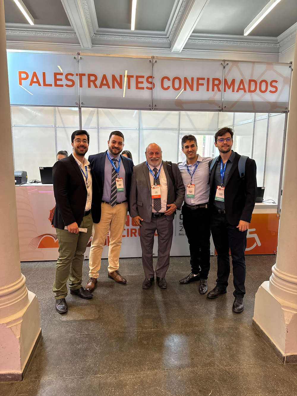 Neurocirurgião em Vitória ES e palestrantes em congresso.