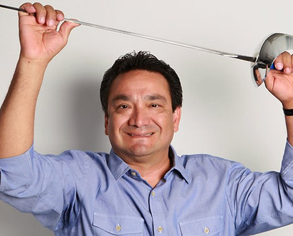 saul_mendoza_r900x493.jpg