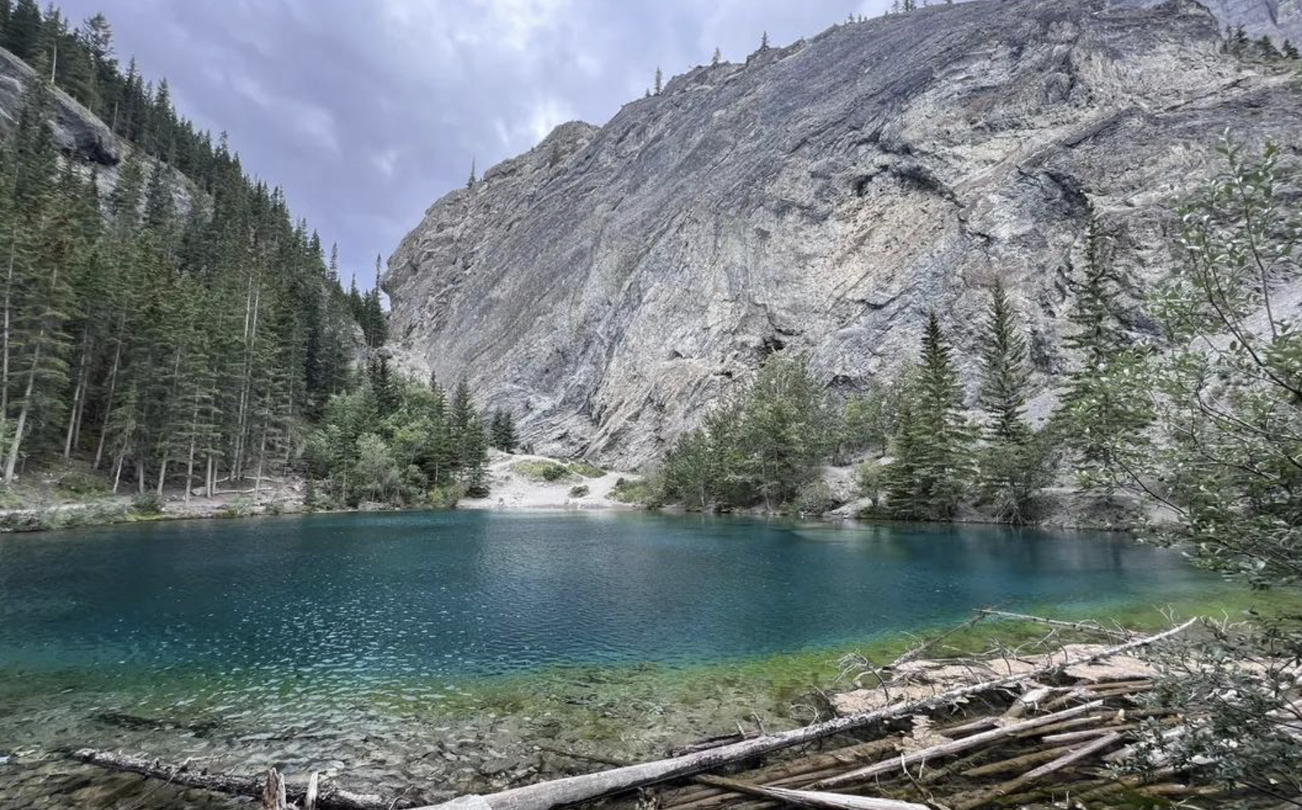 Top 5 Easy Day Hikes in Canmore (Within 15 Minutes of Your Stay)