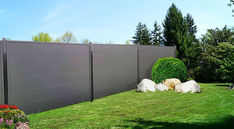 Barrière-Clôture-Noire-1_inPixio.jpg