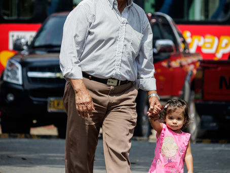 LA ENSEÑANZA A TRAVÉS DE LAS GENERACIONES.