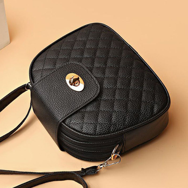 Thumbnail: Quilted Everyday Shoulder Bag