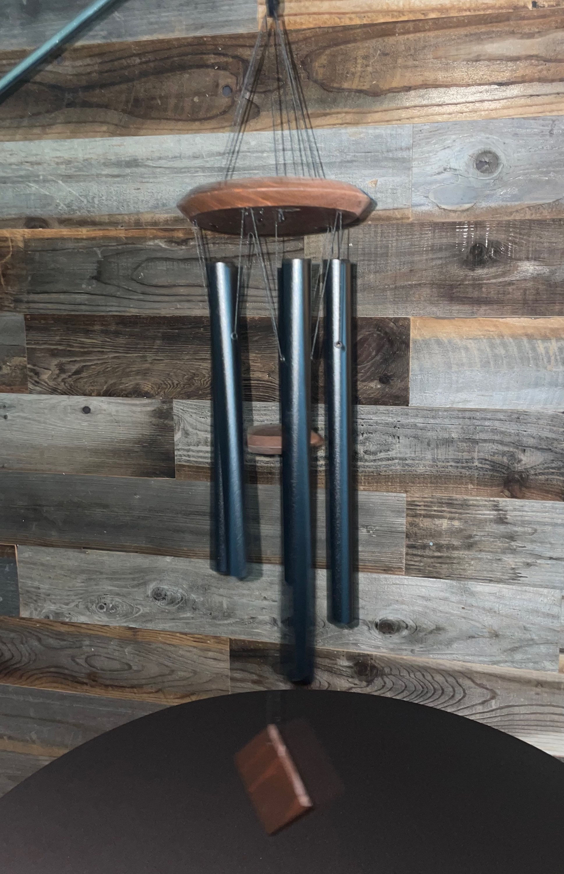 Black w/ cherry wood windchime