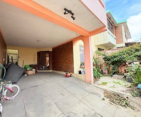 CASA EN VENTA EN CONDOMINIO EL ROBLE muy cerca de la Universidad de San Carlos de Quetzaltenango.