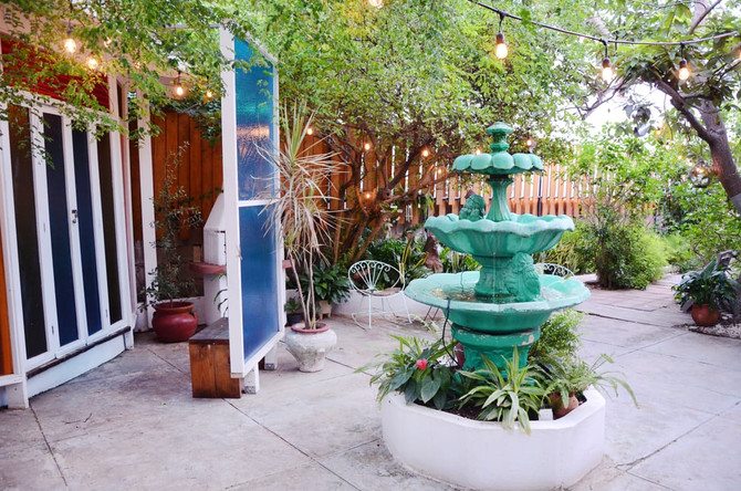 HOTEL TOUR: Bold Colors & Positive Vibes