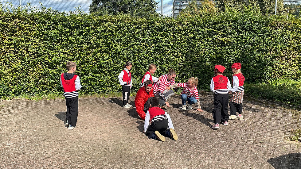 Piraatjes spelen een spel