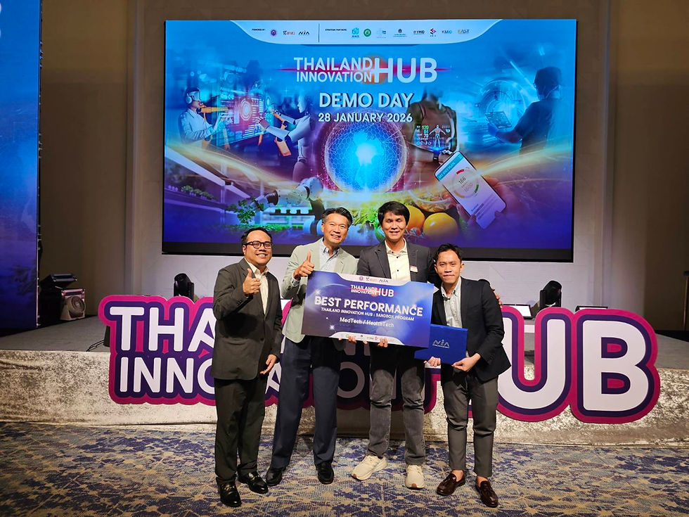 Celebrating Our Best Performance Award in MedTech at Thailand Innovation Hub 2026