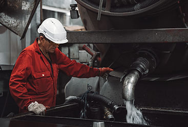 Öljyisen veden käsittelyä Pesupalvelu Hans Langhin käsittelylaitoksella