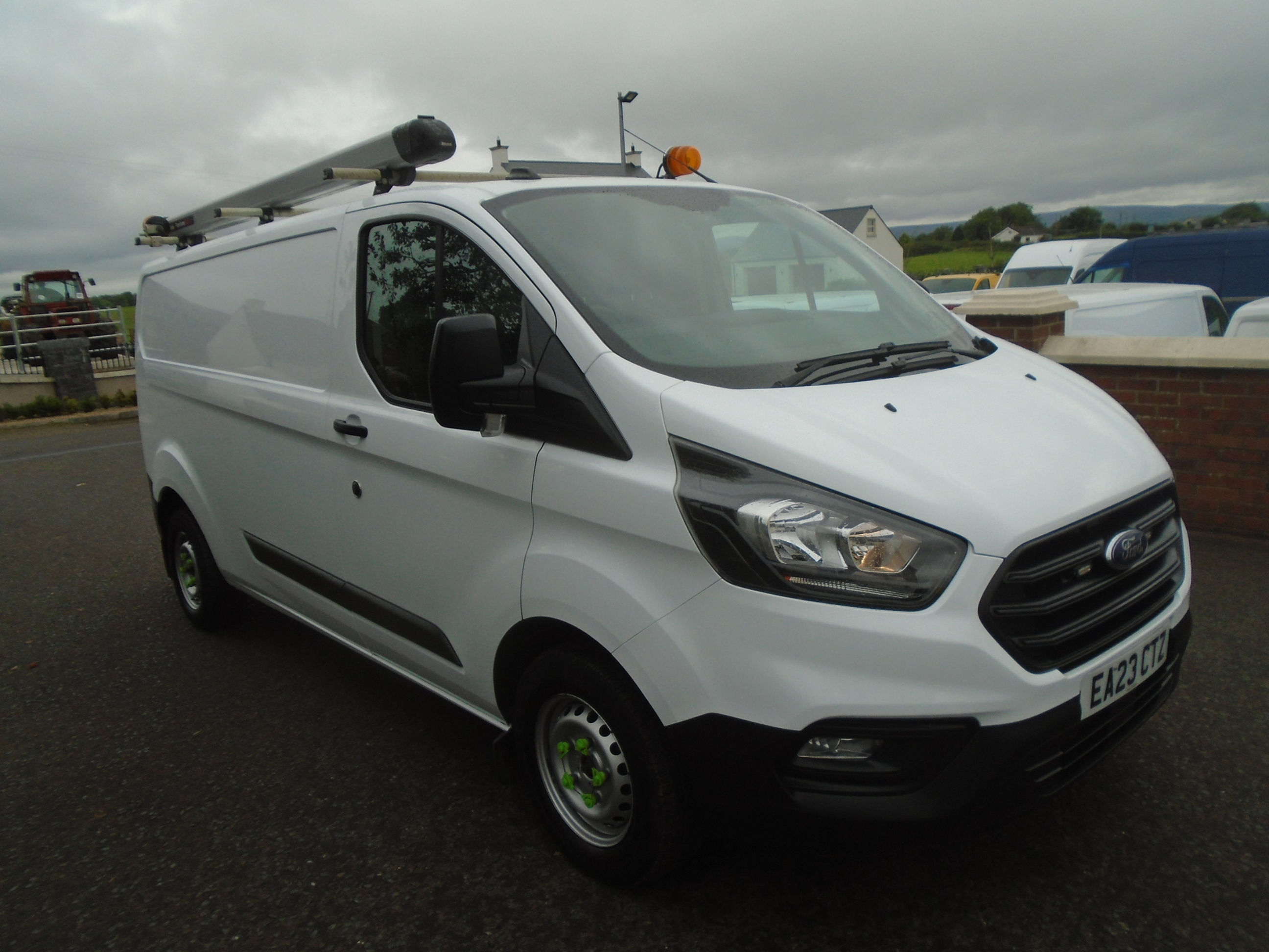 2023 FORD TRANSIT CUSTOM LWB.