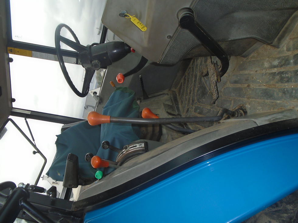 Thumbnail: 1992 FORD 4630 2 Wheel drive synchro shuttle