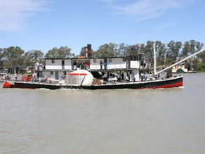 Discover the Riverland by Boat: Murray River Cruises and Experiences