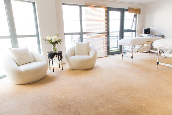 Treatment room, eyelashes in London Bridge