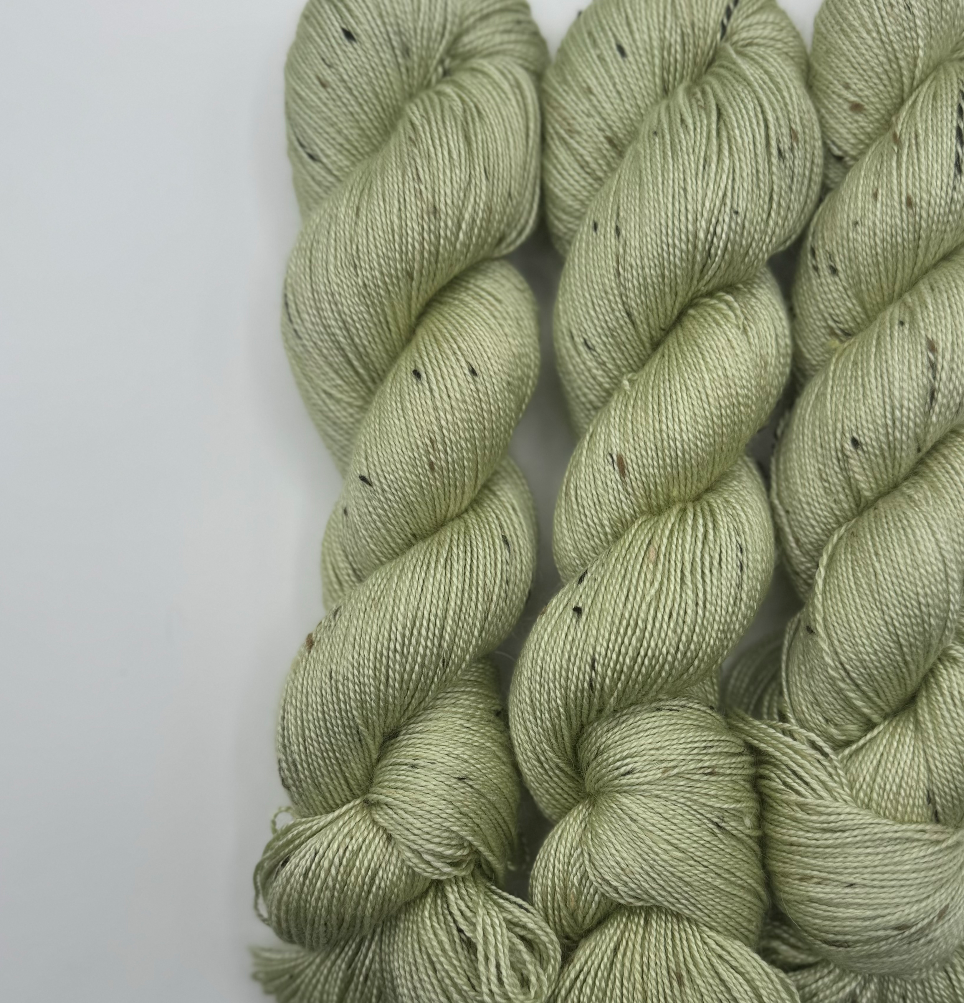 ADARAH SILK TWEED - MISTY GREEN