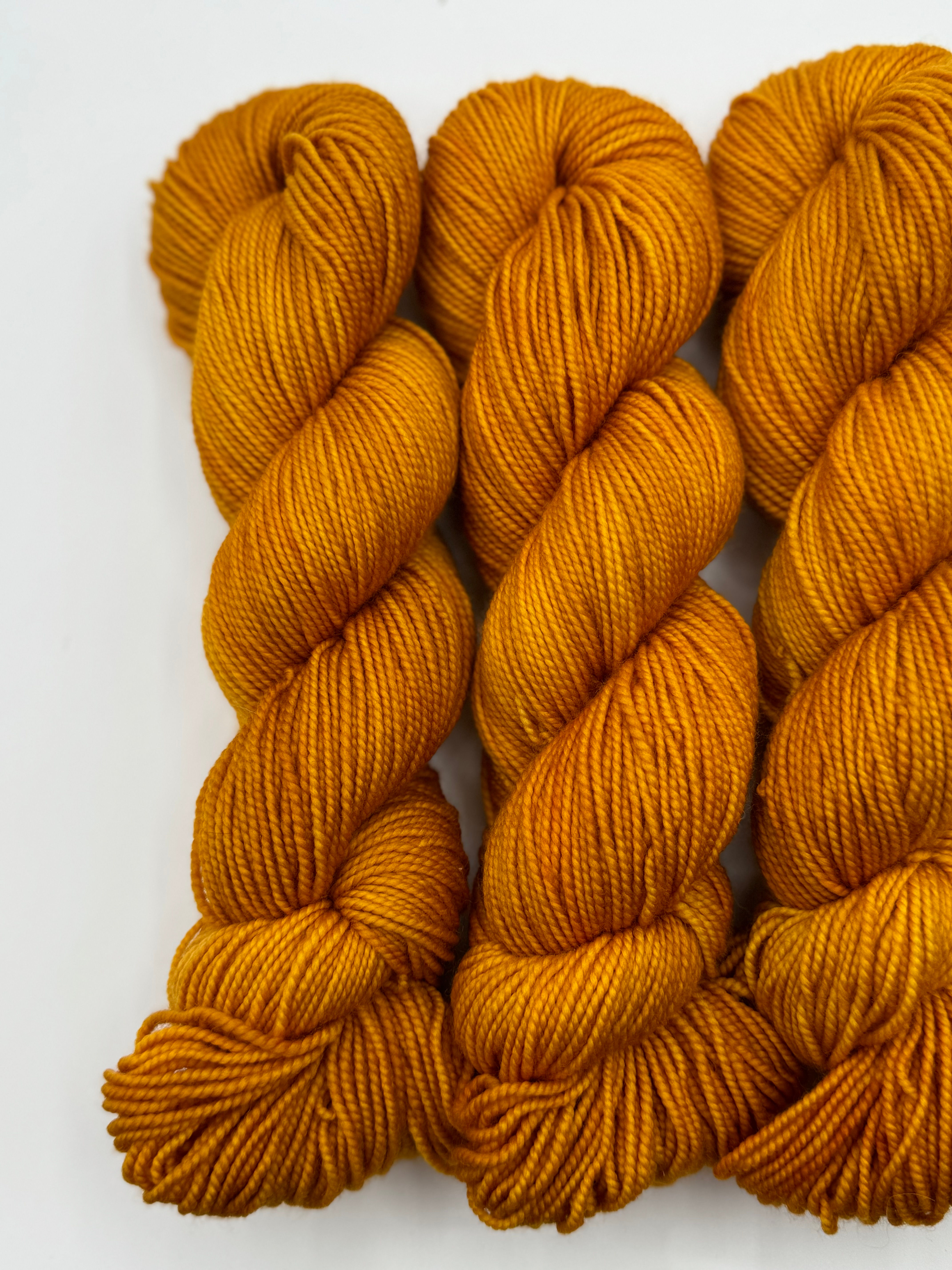 ADARAH 2 PLY DK - GOLDEN GIRLS