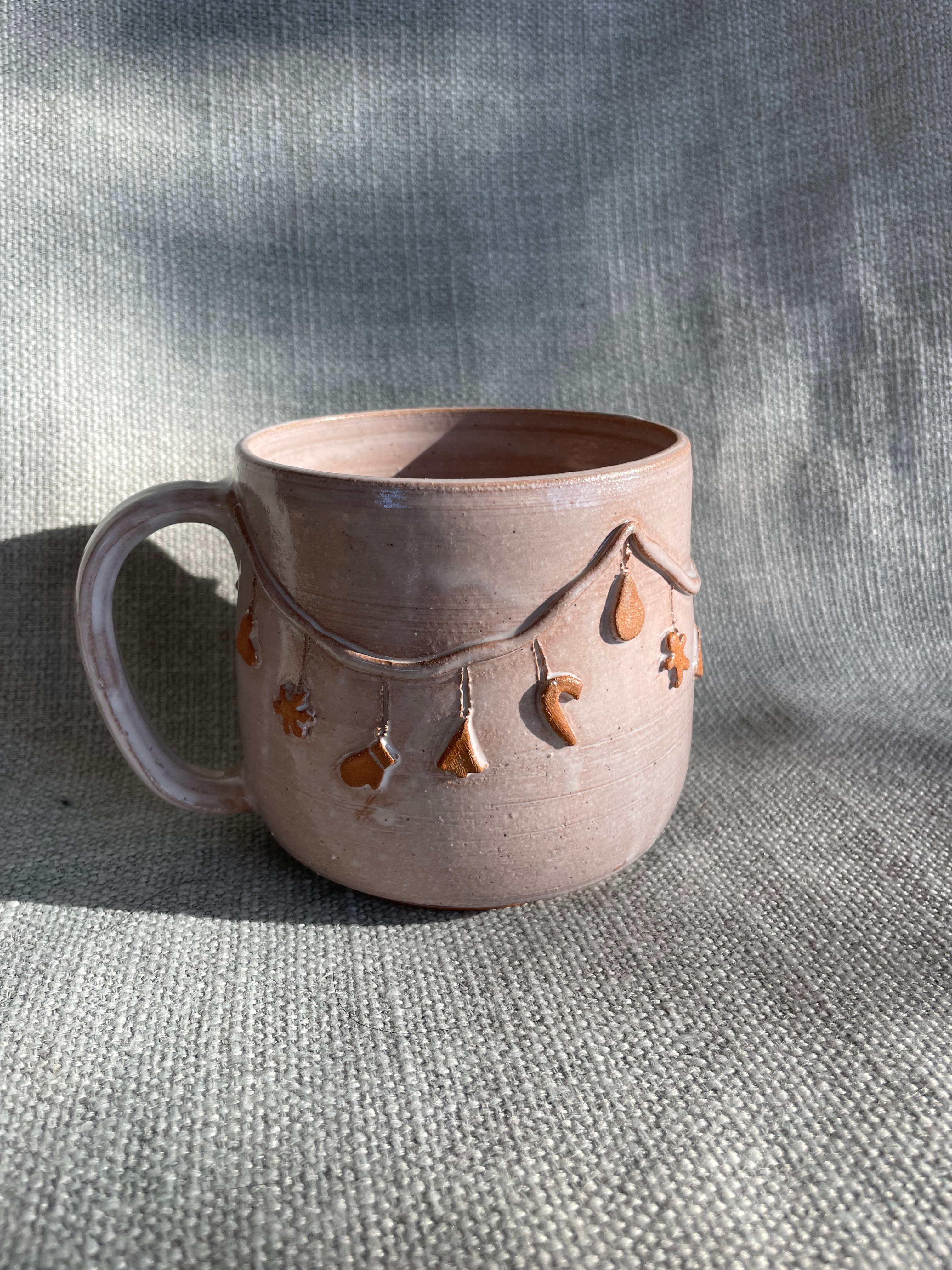 Speckled Garland Christmas Mug