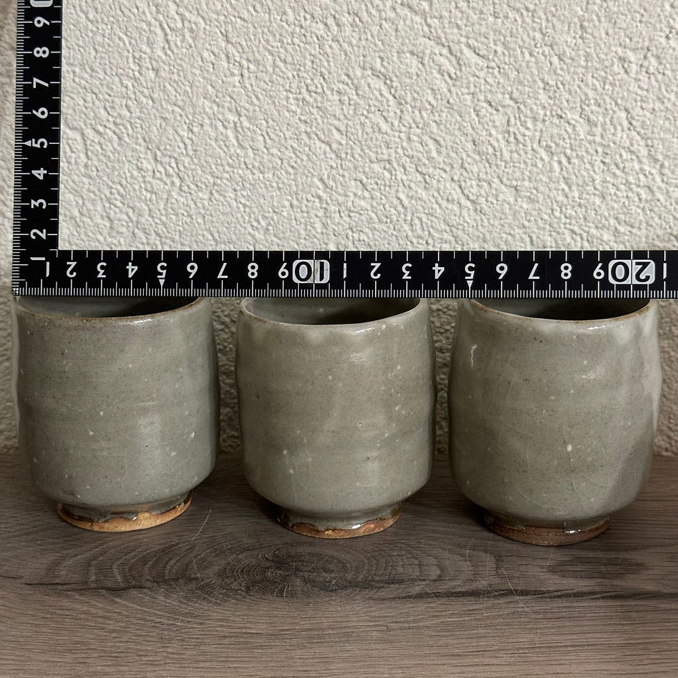 Thumbnail: G074)Hagi ware Keien Kaneta tea cup(3 for €36,00)