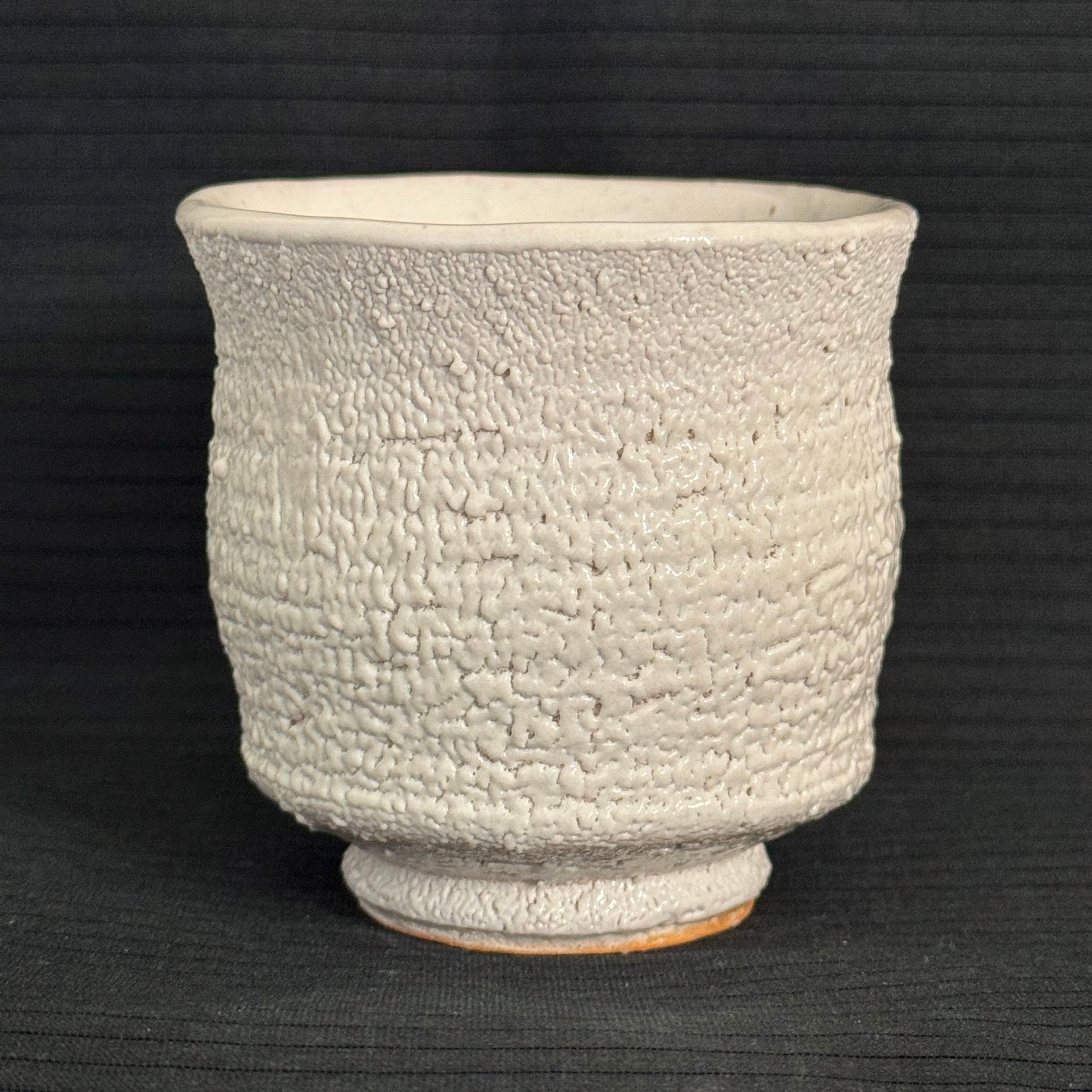 L077)Hagi ware Yuka Matsuo sake cup,espresso cup