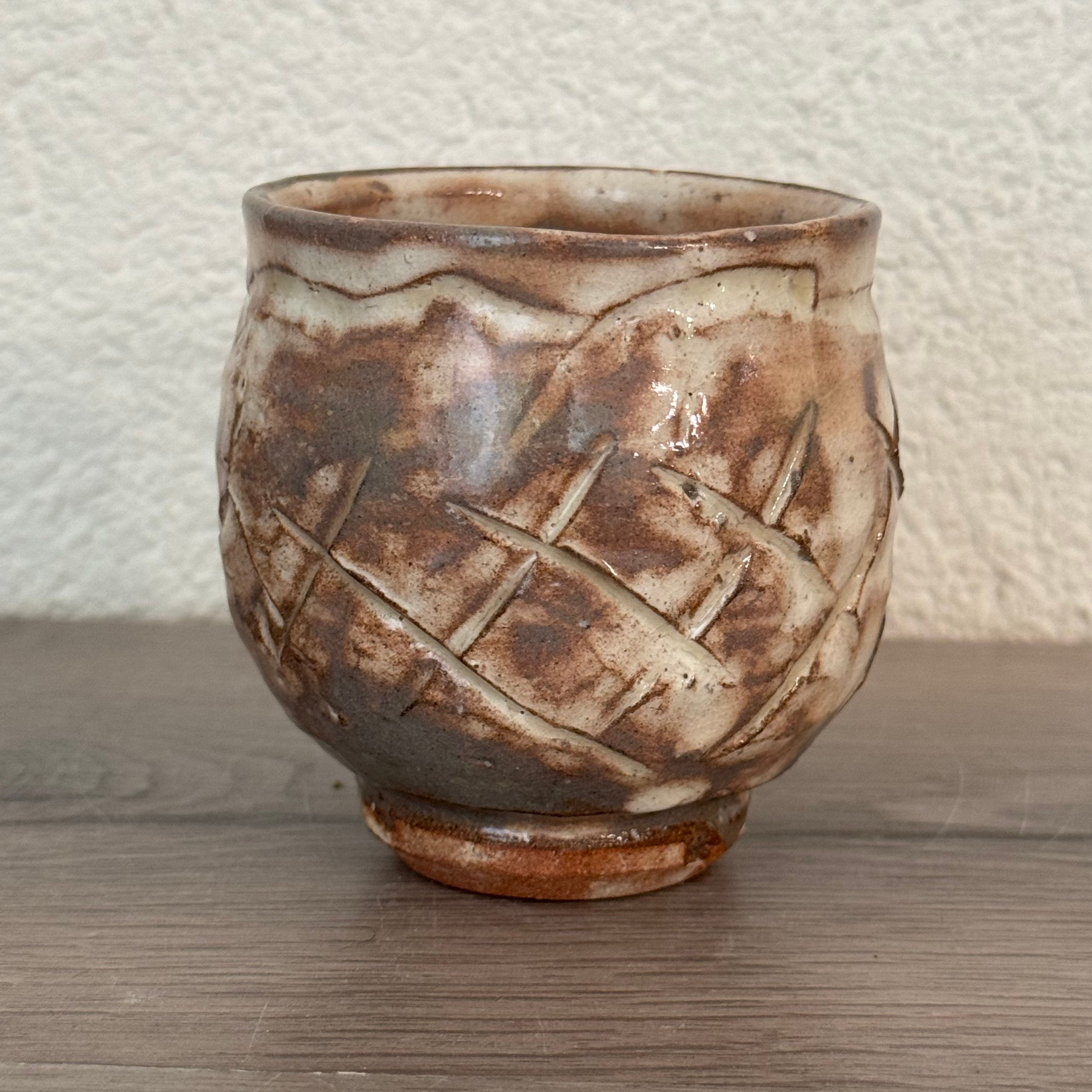 E061)Hagi ware Deishi Shibuya tea cup