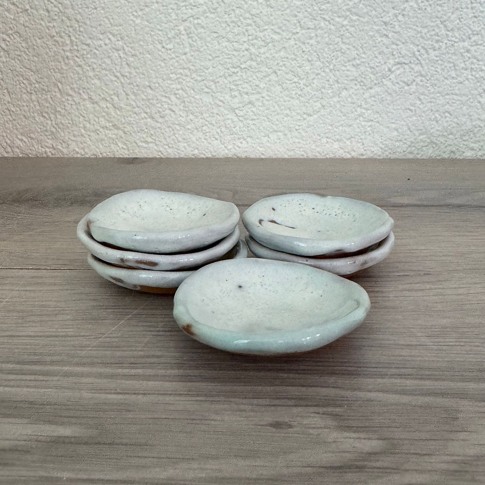 Thumbnail: J049)Hagi ware Sanpei Nagasaki small dish,Chopstick rest (6 for €15,00)