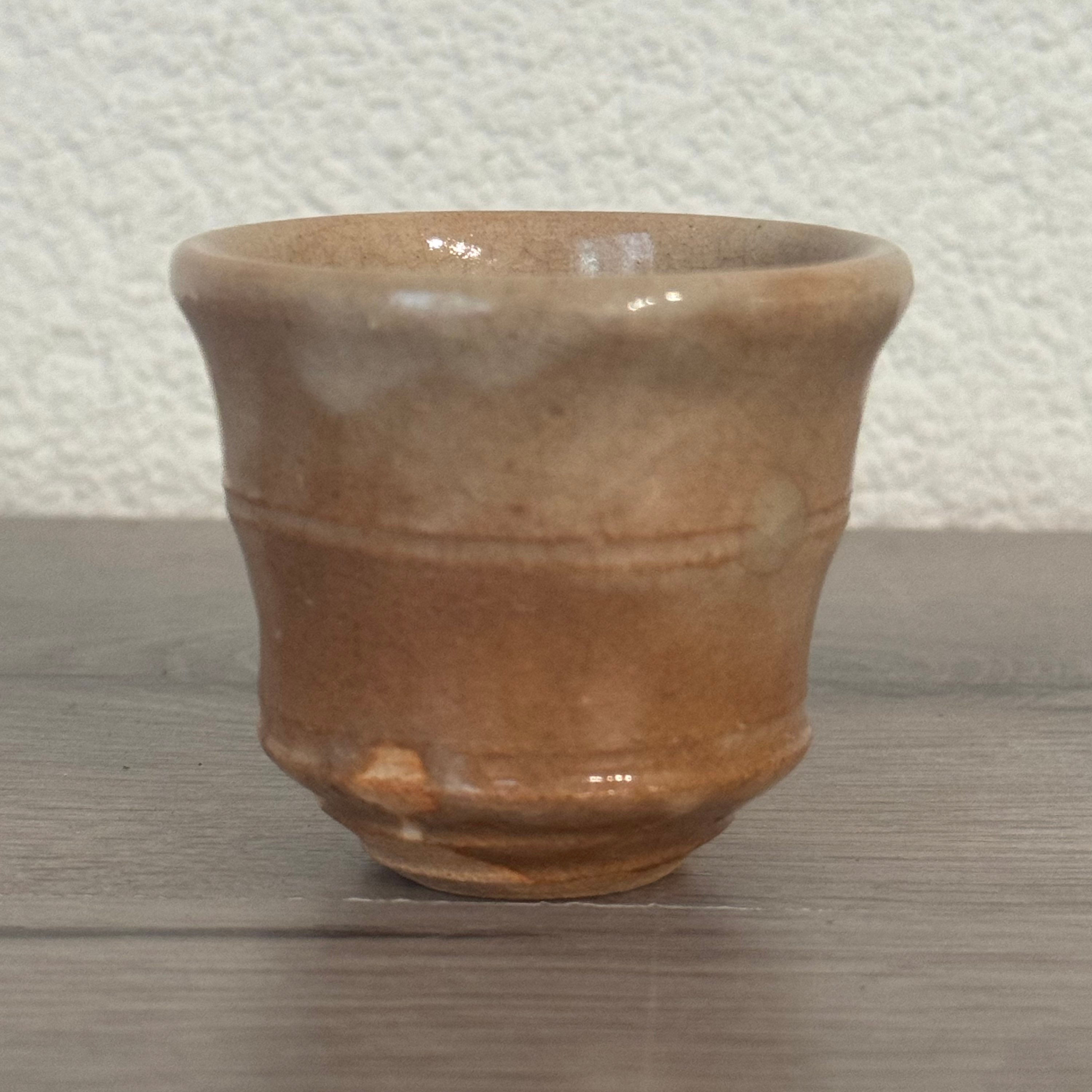 S058)Hagi ware Genshu Sotozono sake cup