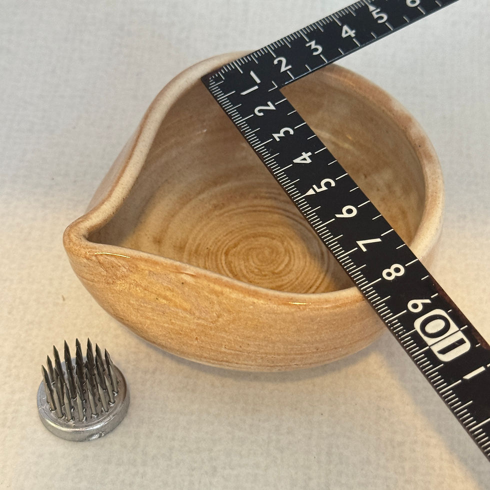 Thumbnail: AE79)Hagi ware Ikebana Mini  vase Kenzan