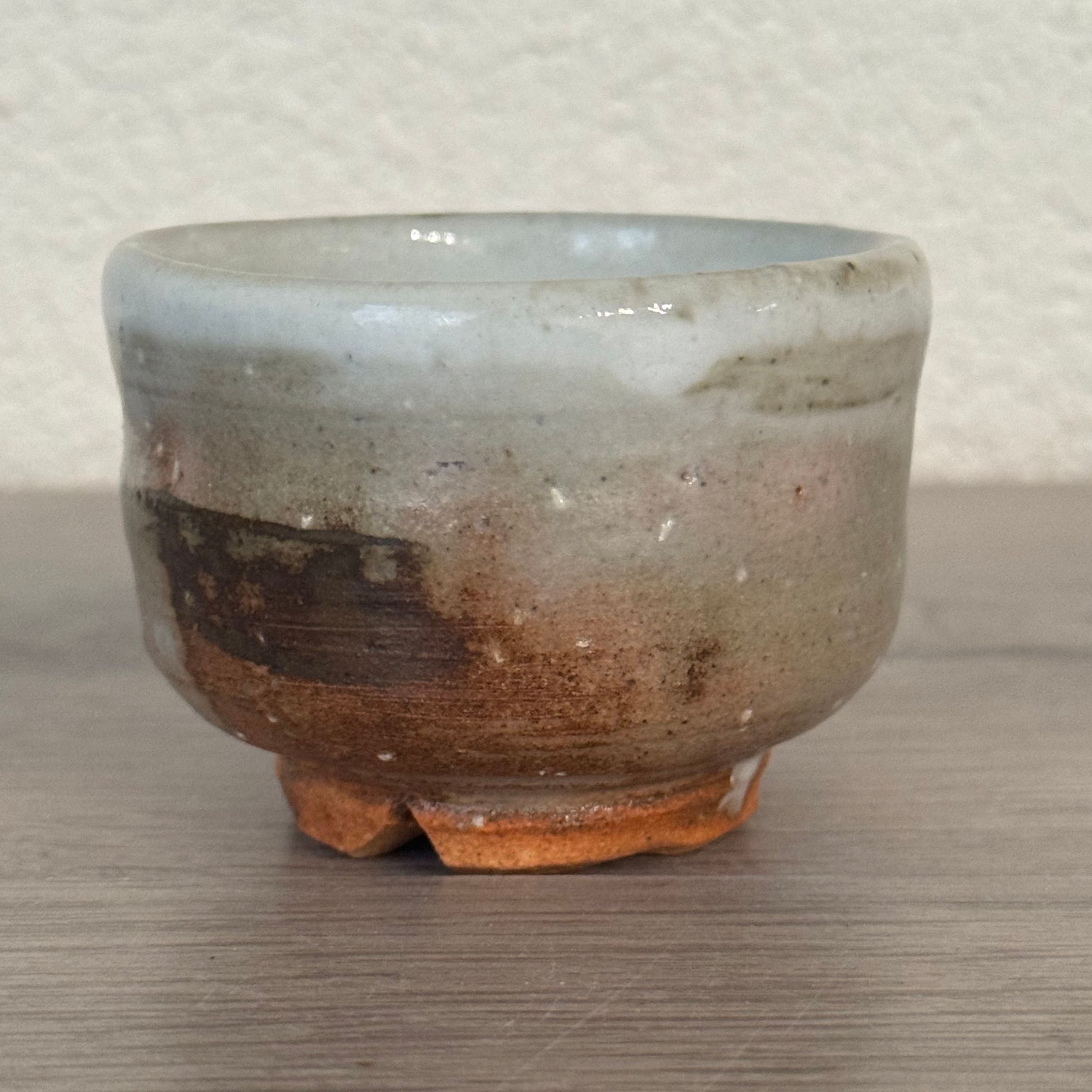 S057)Hagi ware Genshu Sotozono sake cup