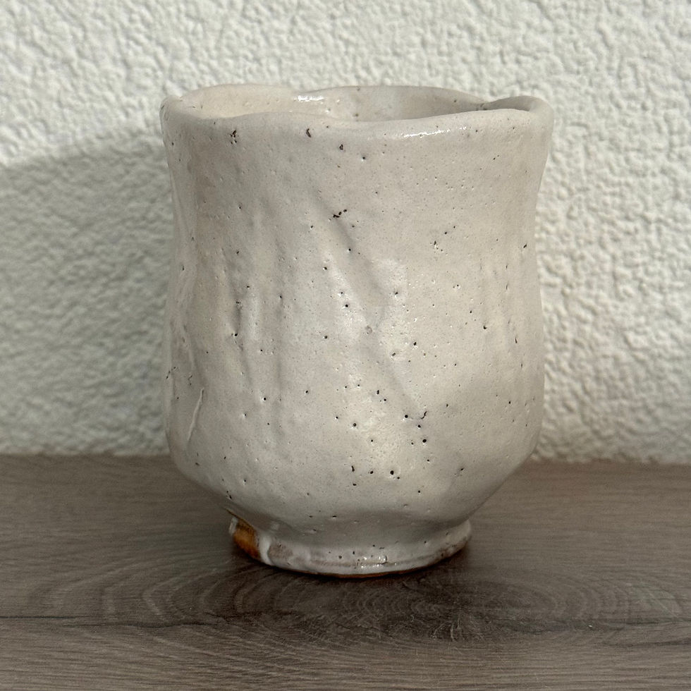 Thumbnail: F039)Hagi ware Yuka Matsuo tea cup